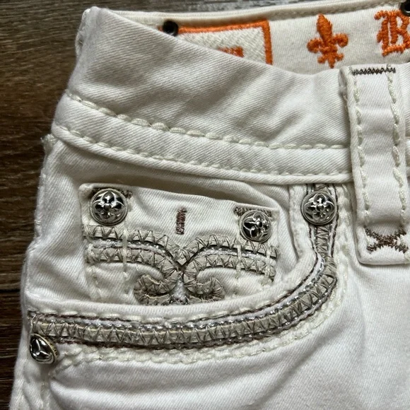 Rock Revival White Jean Shorts with Distressed Hem - Picture 6 of 8